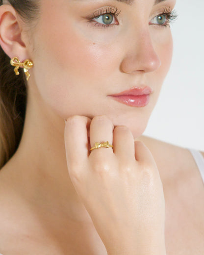 Gold Bow Ring