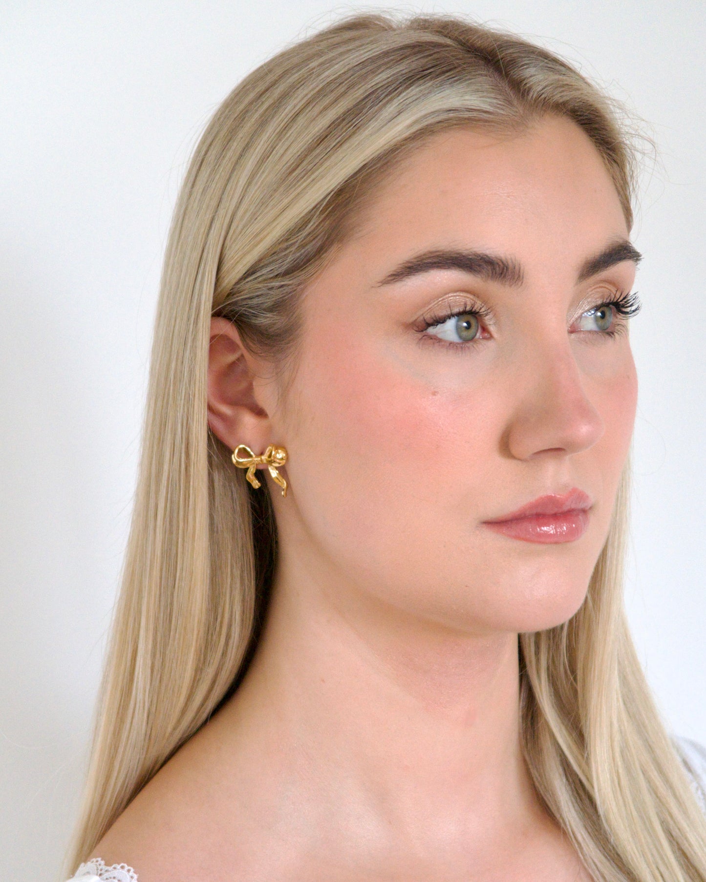 Babydoll Ribbon Earrings in Gold