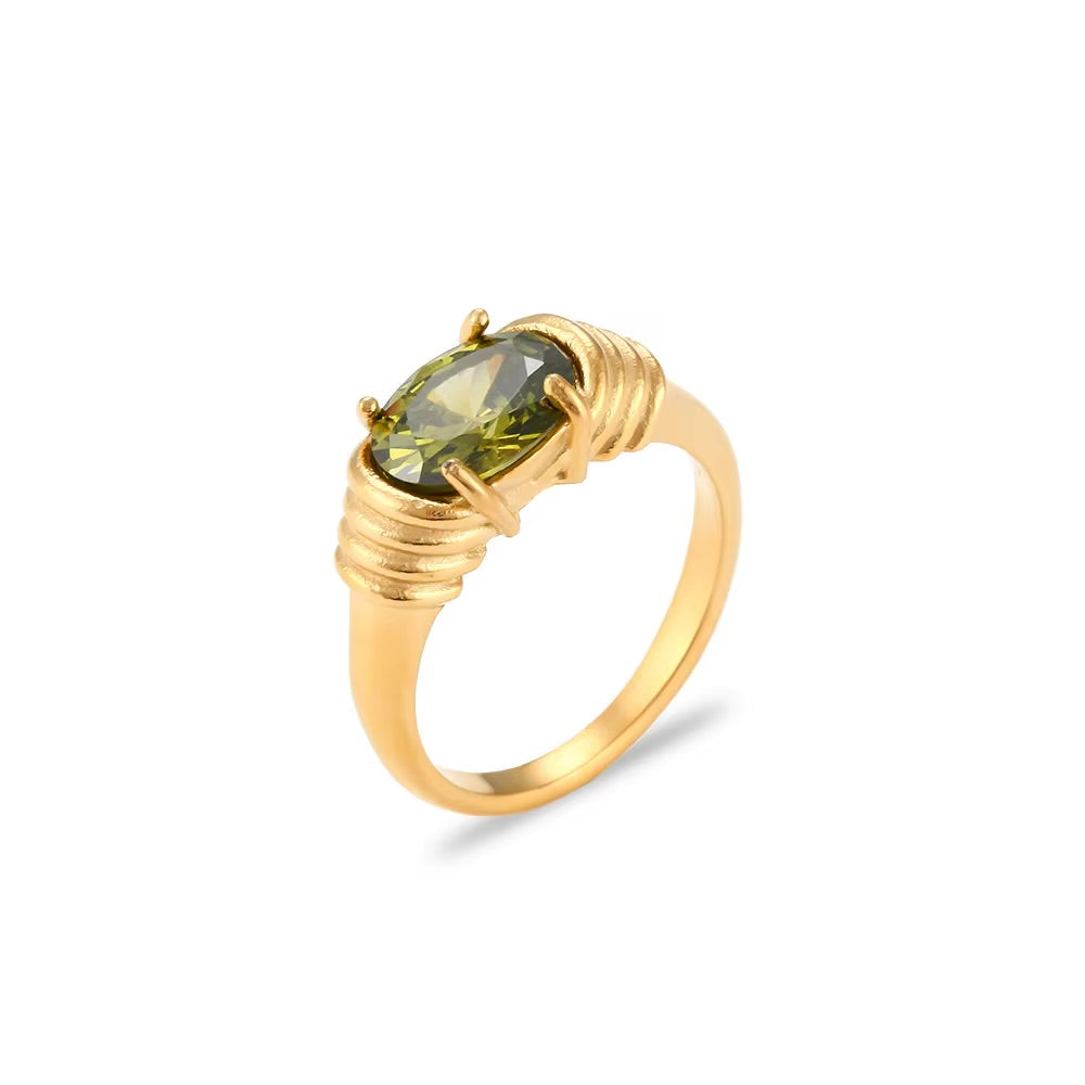 Bella Vintage Ring in Green