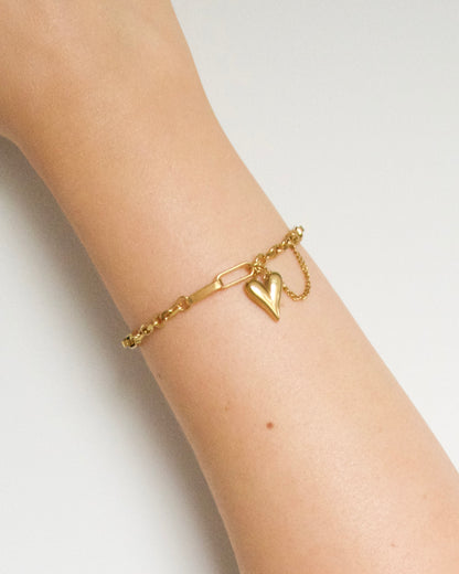 Gold Heart Charm Bracelet