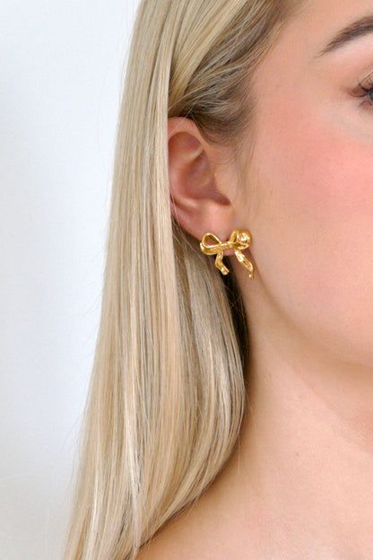 Babydoll Ribbon Earrings in Gold